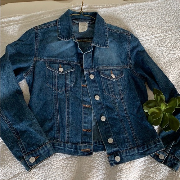 Child’s jean jacket - Picture 3 of 3